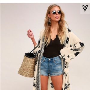 Lulus kimono cover-up size M (NWT)